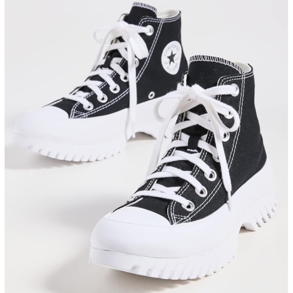 Converse Women’s Chuck Taylor All Star Lugged 2.0